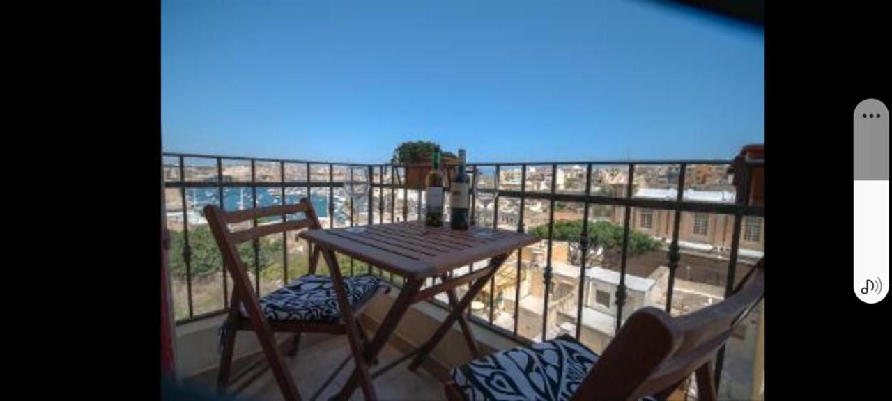 Upper Valley Sea View Kalkara Екстер'єр фото